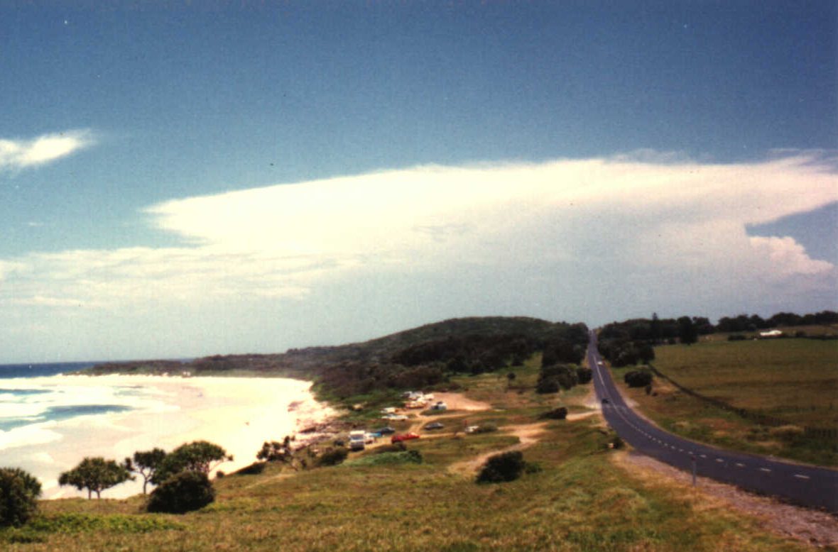 contributions received : Lennox Head, NSW<BR>Photo by John Bath   1 January 1990