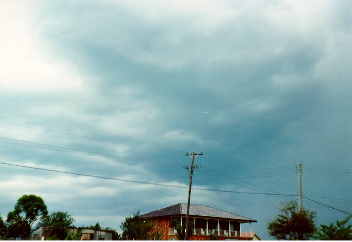 cumulonimbus thunderstorm_base : Schofields, NSW   17 February 1990