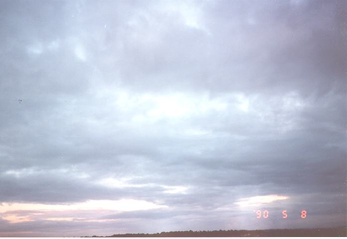 stratocumulus stratocumulus_cloud : Schofields, NSW   8 May 1990