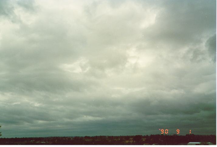 stratocumulus stratocumulus_cloud : Schofields, NSW   1 September 1990