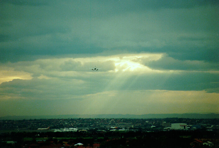 halosundog halo_sundog_crepuscular_rays : Coogee, NSW   5 October 1990