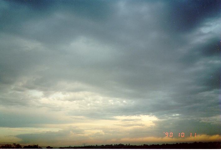 altocumulus altocumulus_cloud : Schofields, NSW   11 October 1990