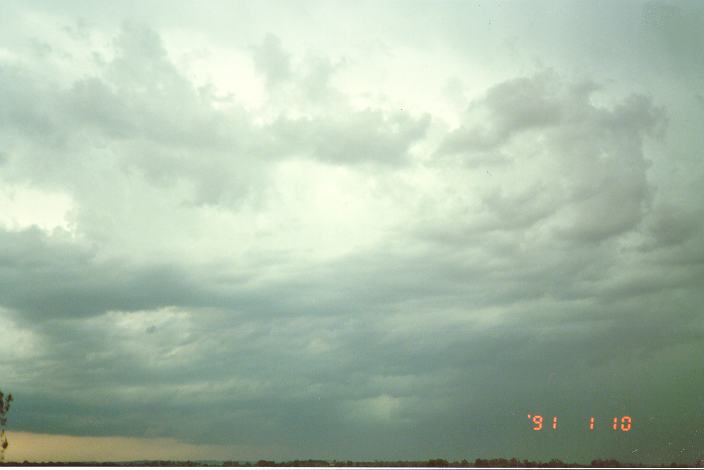 cumulonimbus thunderstorm_base : Schofields, NSW   10 January 1991