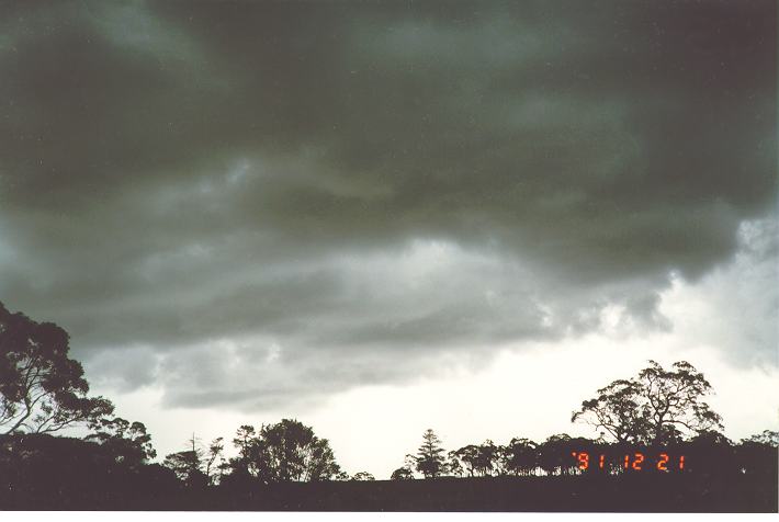 cumulonimbus thunderstorm_base : Wyee, NSW   21 December 1991