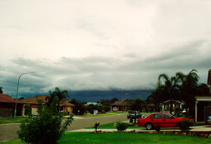 shelfcloud shelf_cloud : Oakhurst, NSW   1 November 1992