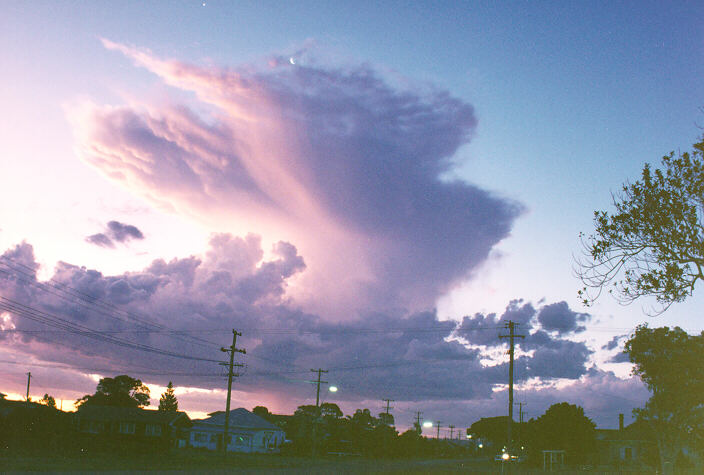 thunderstorm cumulonimbus_incus : Ballina, NSW   28 December 1992