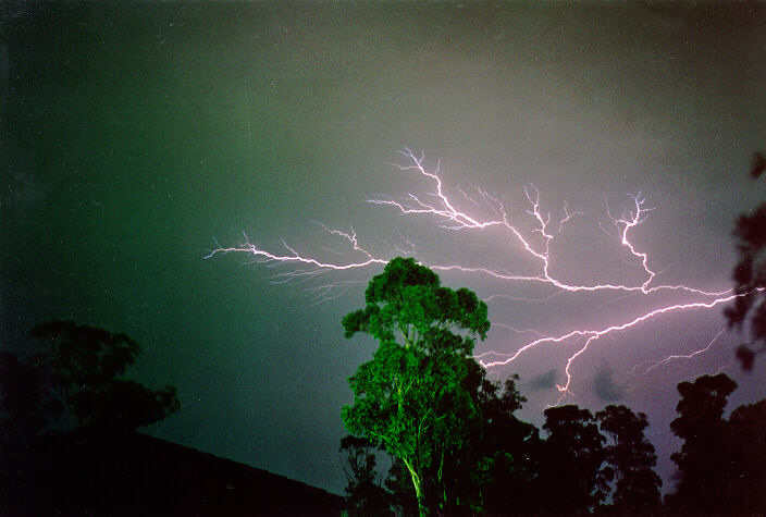 lightning lightning_bolts : Oakhurst, NSW   24 January 1993