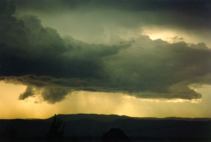 cumulonimbus thunderstorm_base : Riverstone, NSW   19 November 1993