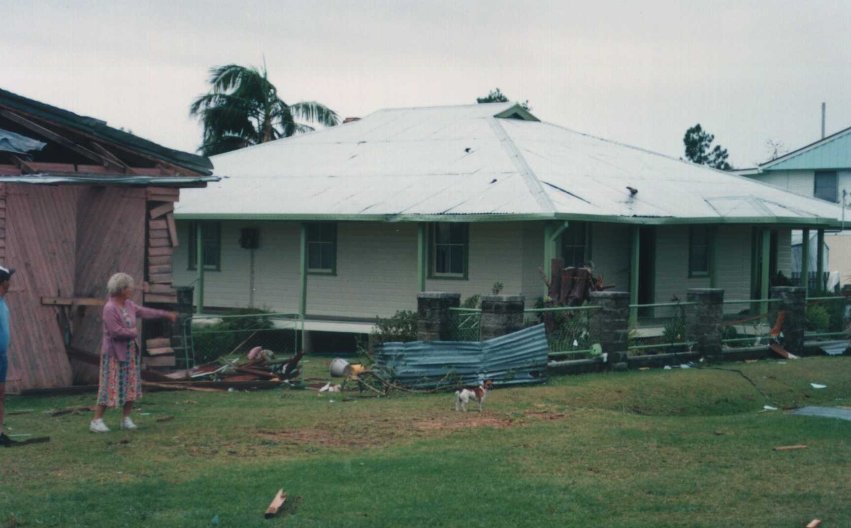 disasters storm_damage : Tucabia, NSW   20 November 1993