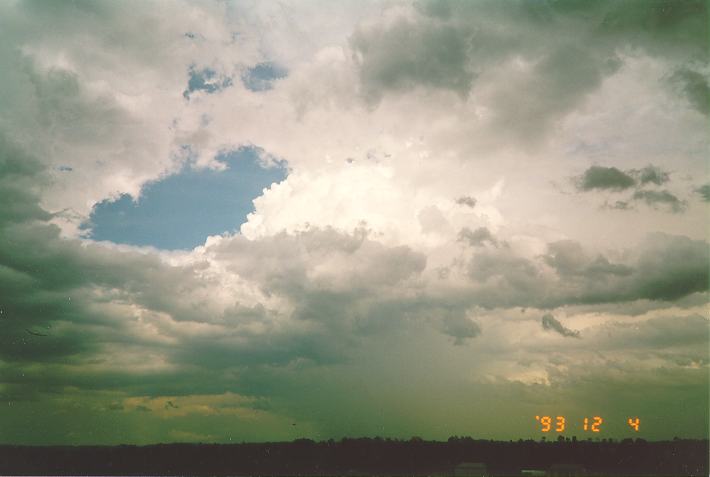 thunderstorm cumulonimbus_calvus : Schofields, NSW   4 December 1993