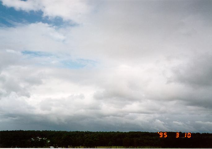 stratocumulus stratocumulus_cloud : Schofields, NSW   10 March 1995