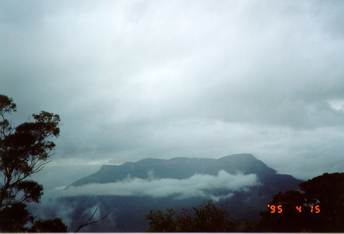 stratocumulus stratocumulus_cloud : Blue Mountains, NSW   15 April 1995