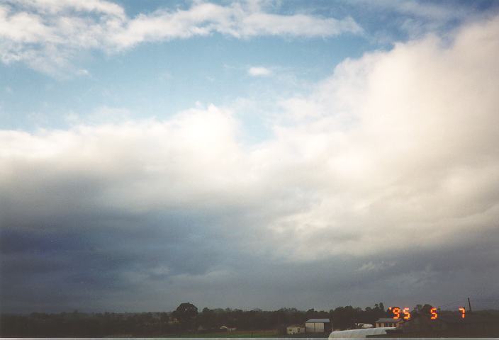 stratocumulus stratocumulus_cloud : Schofields, NSW   7 May 1995