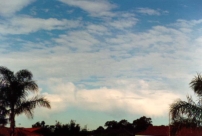 altocumulus altocumulus_cloud : Oakhurst, NSW   25 June 1995