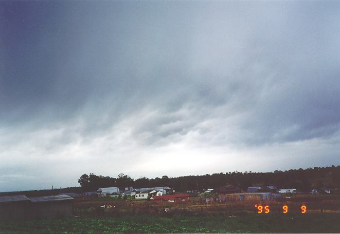 virga virga_pictures : Schofields, NSW   9 September 1995