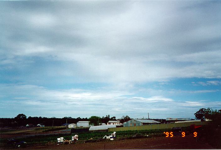 altocumulus lenticularis : Schofields, NSW   9 September 1995