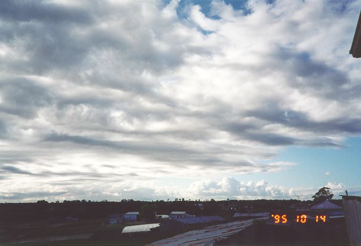 stratocumulus stratocumulus_cloud : Schofields, NSW   14 October 1995