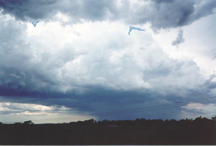 thunderstorm cumulonimbus_calvus : Castlereagh, NSW   18 November 1995