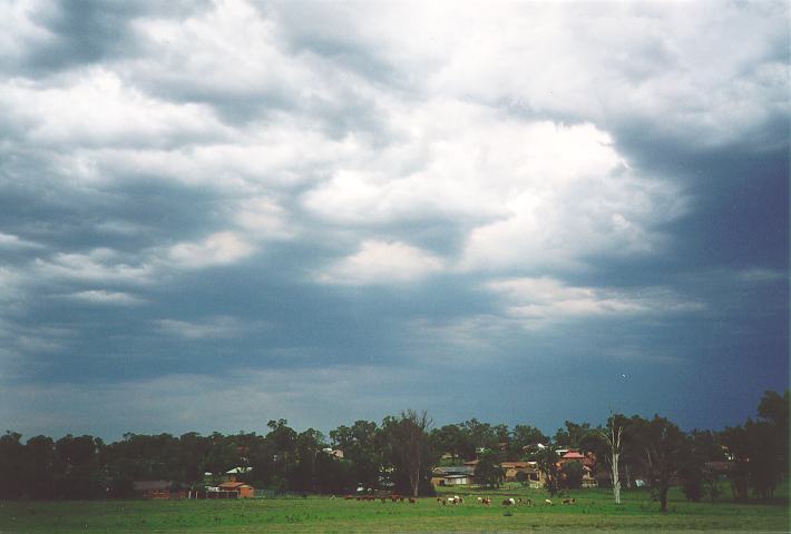 cumulonimbus thunderstorm_base : Schofields, NSW   28 November 1995