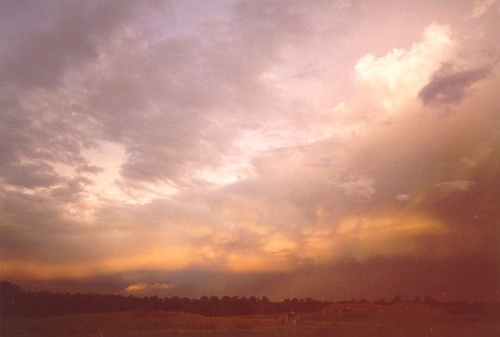 cumulonimbus thunderstorm_base : Schofields, NSW   11 April 1996