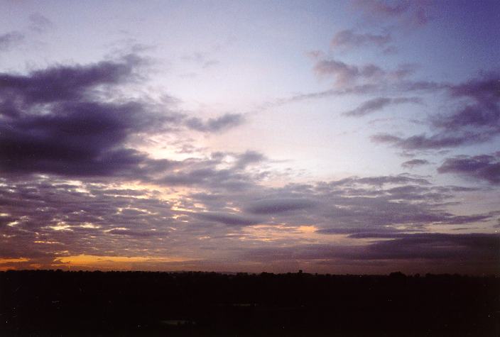 stratocumulus lenticularis : Schofields, NSW   8 May 1996