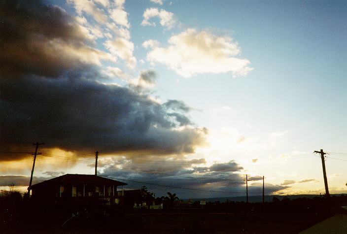 stratocumulus stratocumulus_cloud : Schofields, NSW   6 July 1996