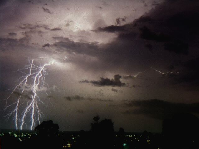 contributions received : Grafton, NSW<BR>Photo by Steve Baynham   12 November 1997