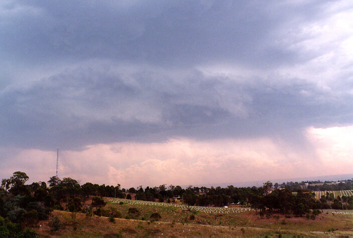 cumulonimbus thunderstorm_base : Horsley Park, NSW   26 November 1997