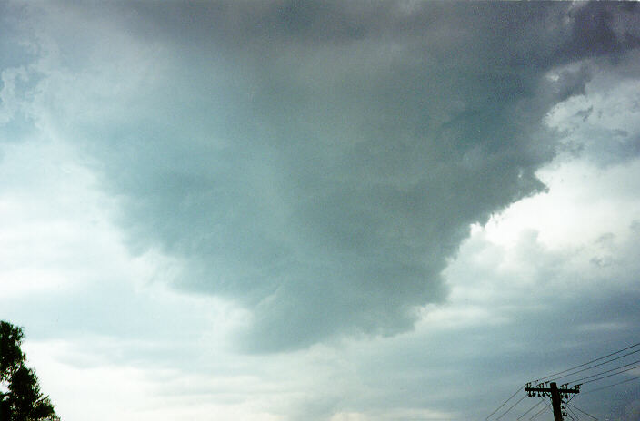 cumulonimbus thunderstorm_base :    26 November 1997