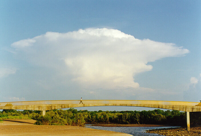 thunderstorm cumulonimbus_incus : Darwin, NT   4 December 1997