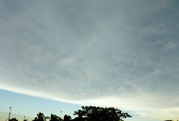 mammatus mammatus_cloud : Ballina, NSW   24 December 1997