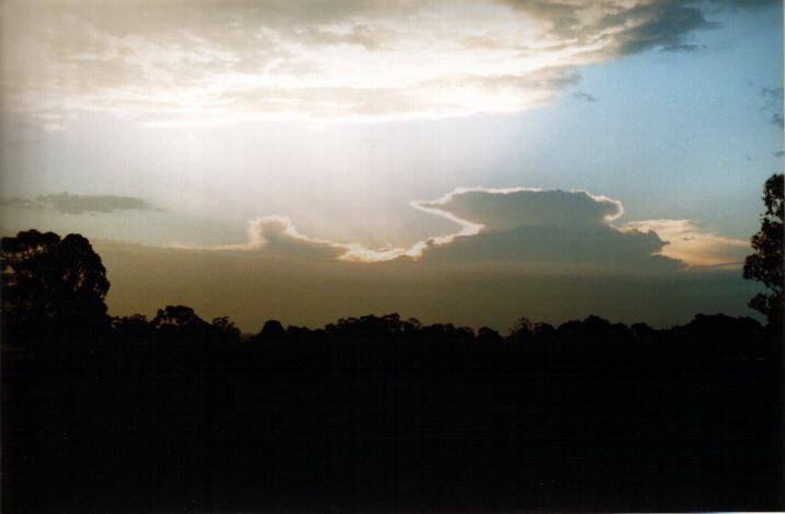 thunderstorm cumulonimbus_incus : Schofields, NSW   4 January 1998