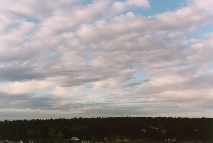 virga virga_pictures : Schofields, NSW   7 July 1998