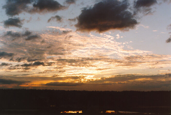 altocumulus altocumulus_cloud : Schofields, NSW   14 July 1998