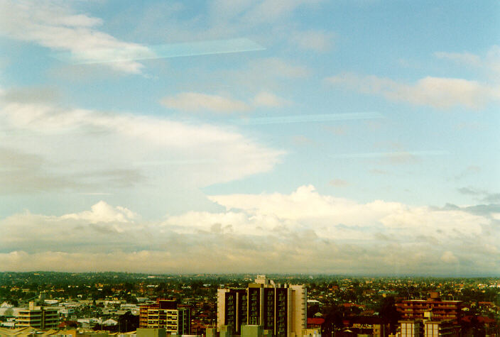 thunderstorm cumulonimbus_incus : Parramatta, NSW   18 August 1998