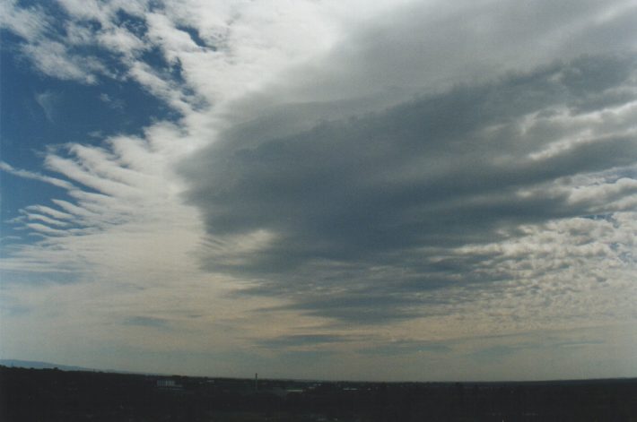 altocumulus lenticularis : Rooty Hill, NSW   3 October 1998