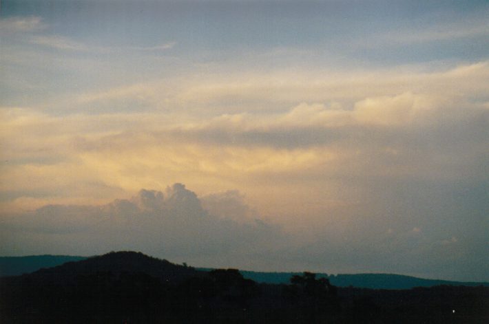 thunderstorm cumulonimbus_incus : Woodrising, NSW   7 November 1998