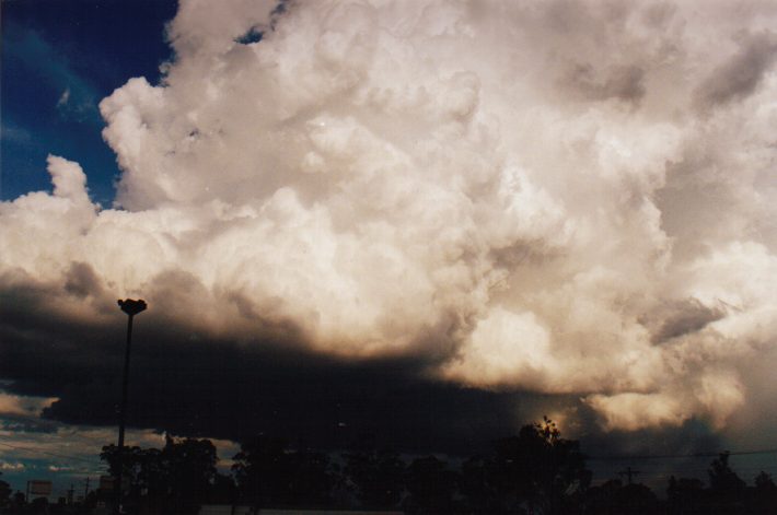 cumulonimbus thunderstorm_base : The Cross Roads, NSW   13 November 1998