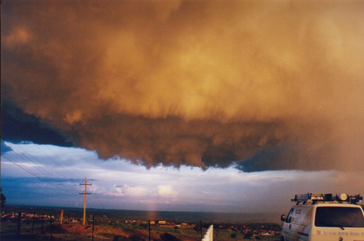 rainbow rainbow_pictures : Horsley Park, NSW   13 November 1998