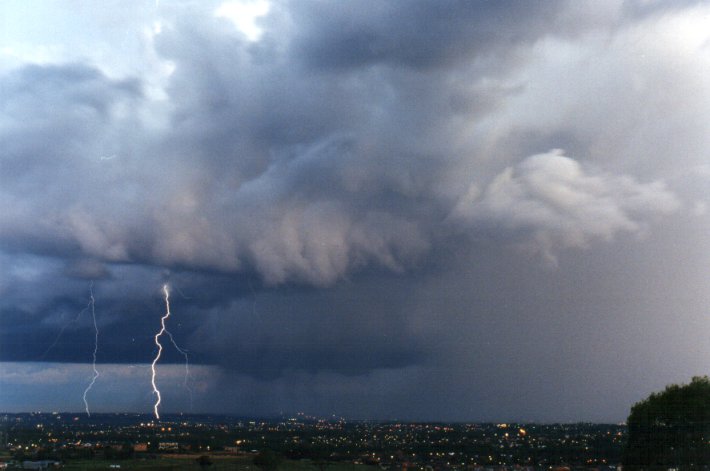 raincascade precipitation_cascade : Horsley Park, NSW   13 November 1998