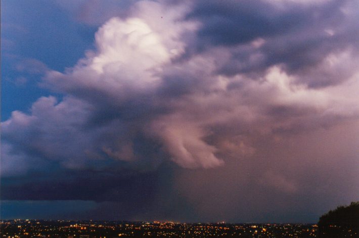 thunderstorm cumulonimbus_incus : Horsley Park, NSW   13 November 1998