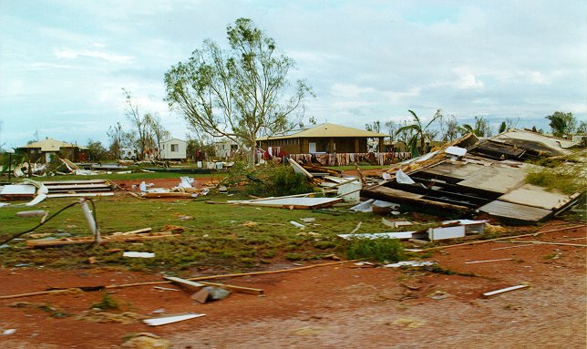 contributions received : Cyclone Vance: Exmouth, WA<BR>Photo by State Emergency Service   1 March 1999