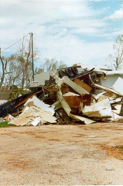 contributions received : Cyclone Vance: Exmouth, WA<BR>Photo by State Emergency Service   1 March 1999