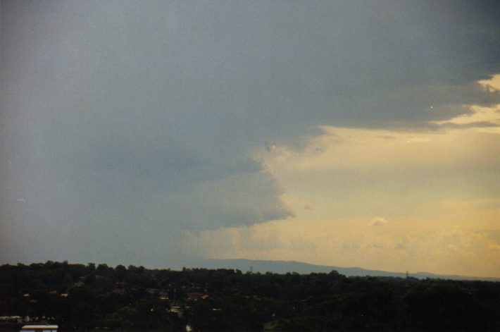 cumulonimbus thunderstorm_base : Rooty Hill, NSW   13 March 1999