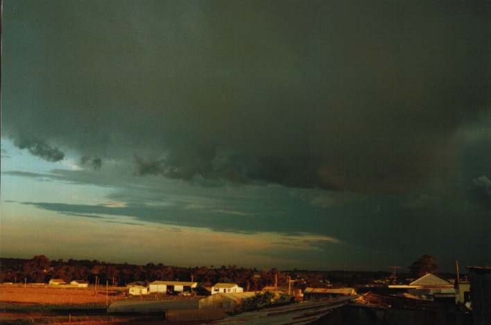 cumulonimbus thunderstorm_base : Schofields, NSW   22 September 1999