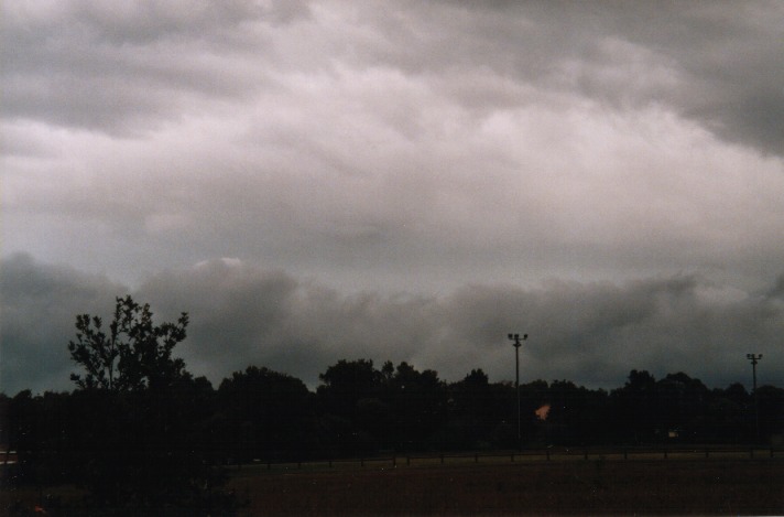 cumulonimbus thunderstorm_base : Old Bar, NSW   24 October 1999