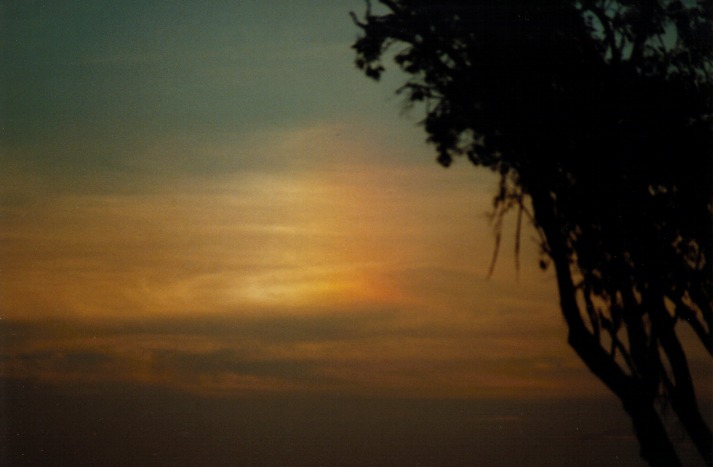 halosundog halo_sundog_crepuscular_rays : Schofields, NSW   8 February 2000