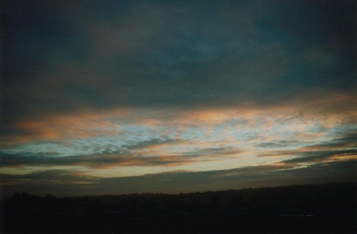 altocumulus altocumulus_cloud : Schofields, NSW   23 March 2000