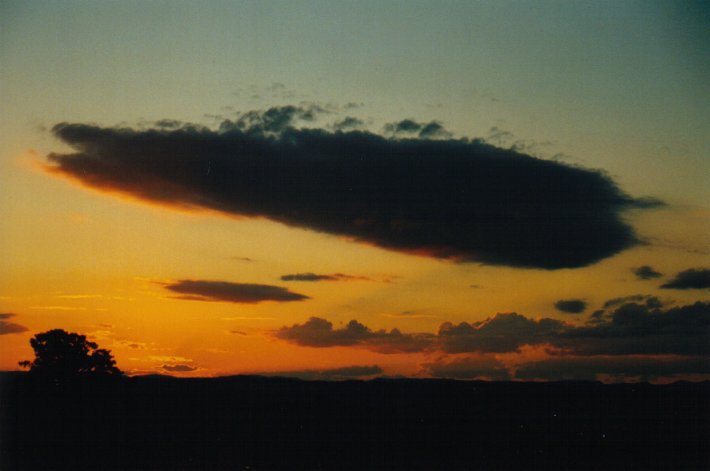 altocumulus lenticularis : McLeans Ridges, NSW   21 June 2000