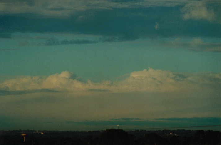 altocumulus altocumulus_cloud : Schofields, NSW   23 June 2000